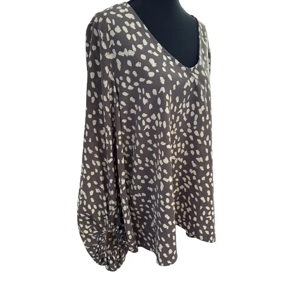 Flowy Beautiful Gray Cream Balloon Sleeve Blouse‎ by 143 Story by Line up Sz Sm